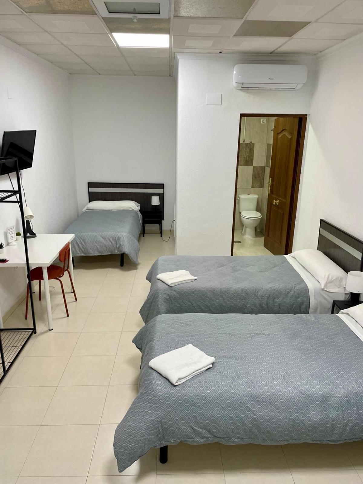 Hostal Kaizen La Nucía Zewnętrze zdjęcie