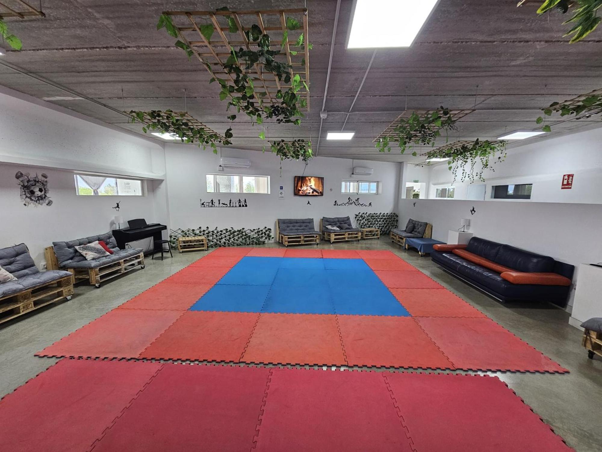 Hostal Kaizen La Nucía Zewnętrze zdjęcie